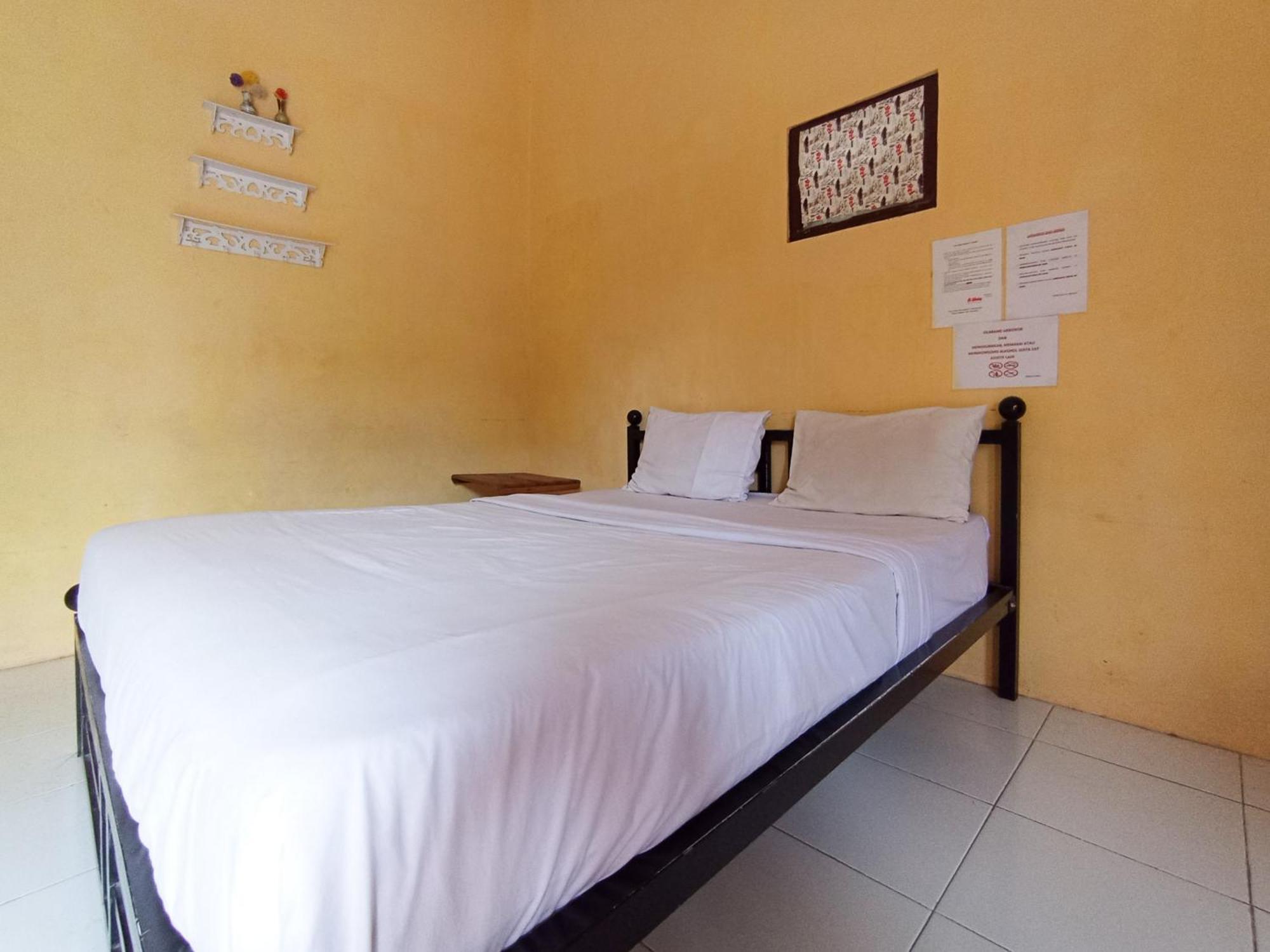 Reddoorz At El Shaday Homestay Banyuwangi Banyuwangi  Extérieur photo