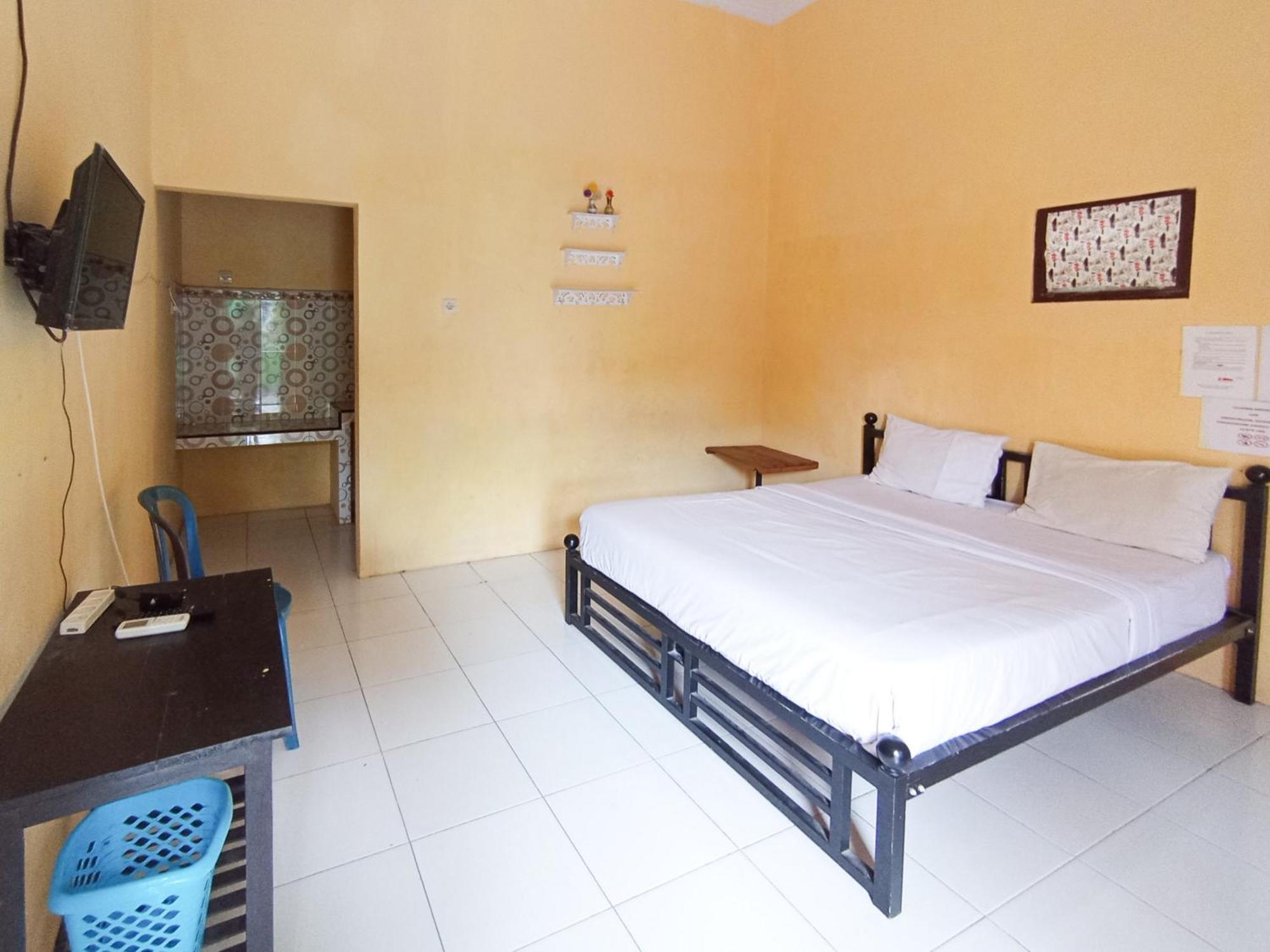 Reddoorz At El Shaday Homestay Banyuwangi Banyuwangi  Extérieur photo