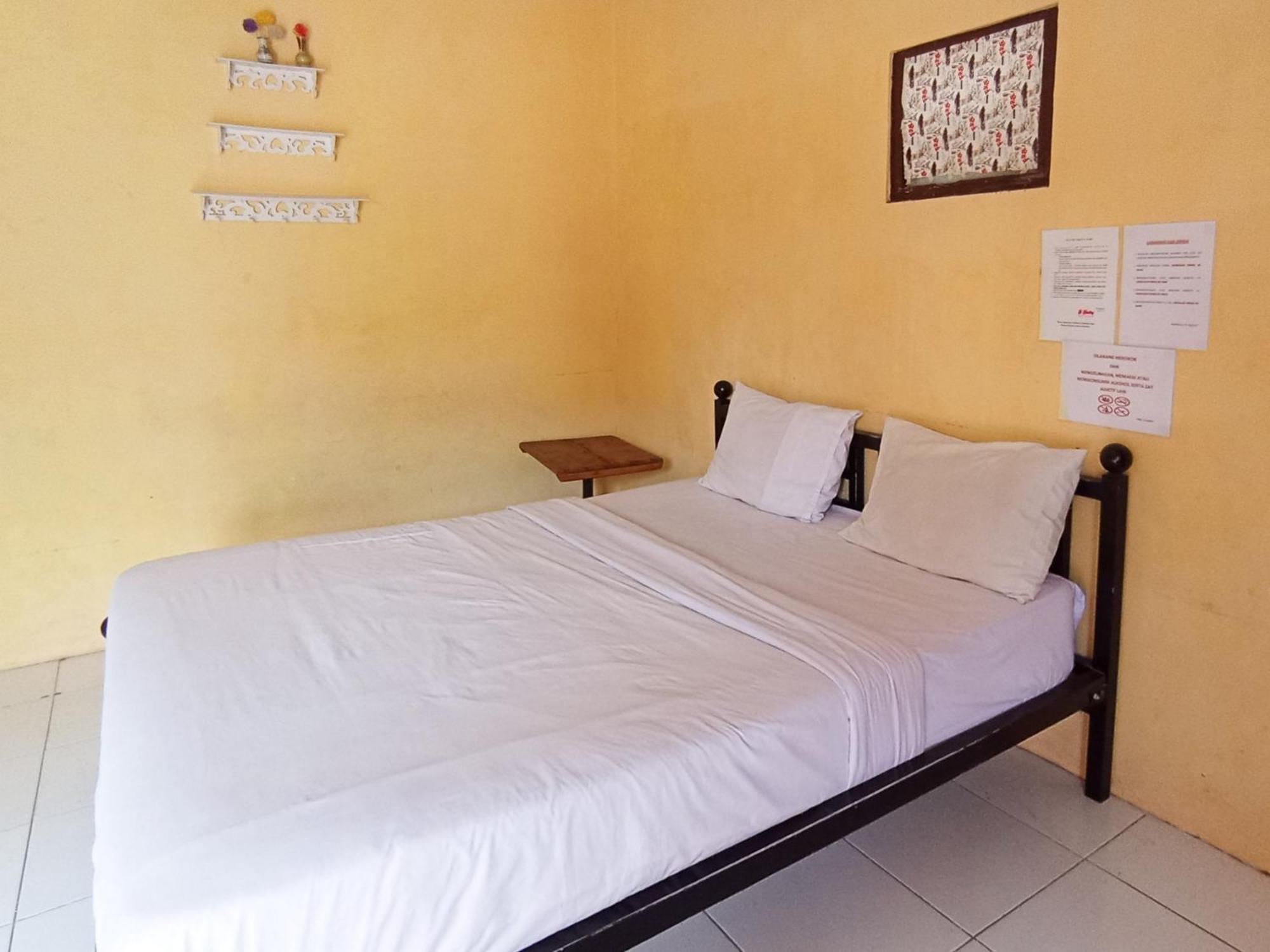 Reddoorz At El Shaday Homestay Banyuwangi Banyuwangi  Extérieur photo