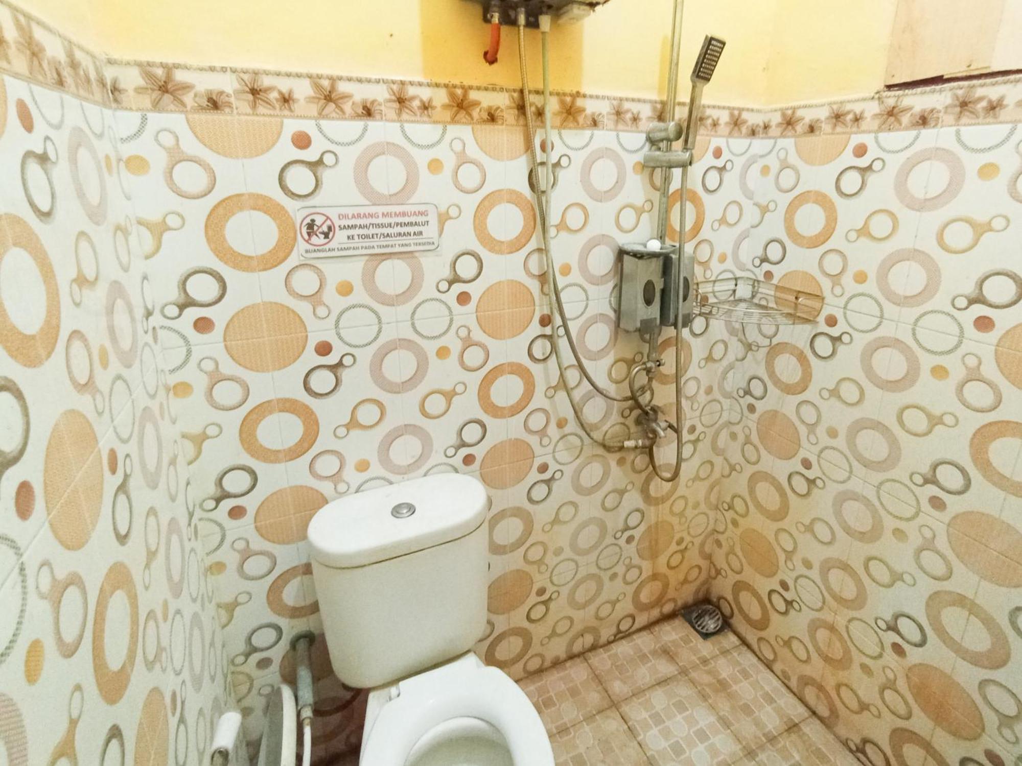 Reddoorz At El Shaday Homestay Banyuwangi Banyuwangi  Extérieur photo