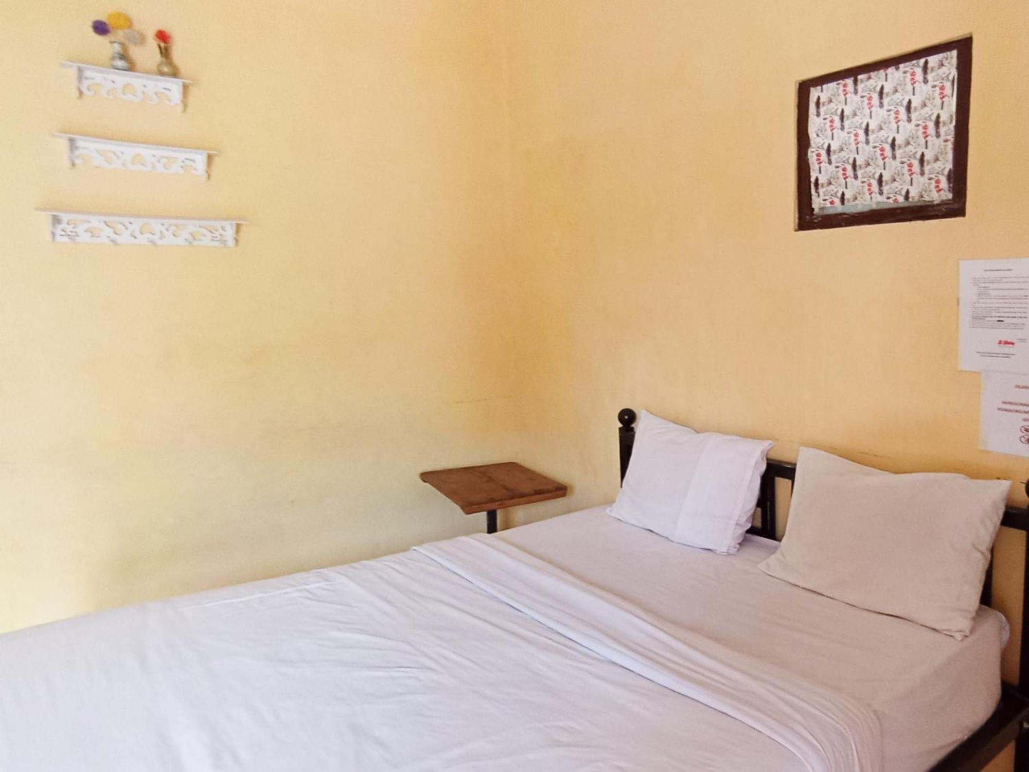 Reddoorz At El Shaday Homestay Banyuwangi Banyuwangi  Extérieur photo