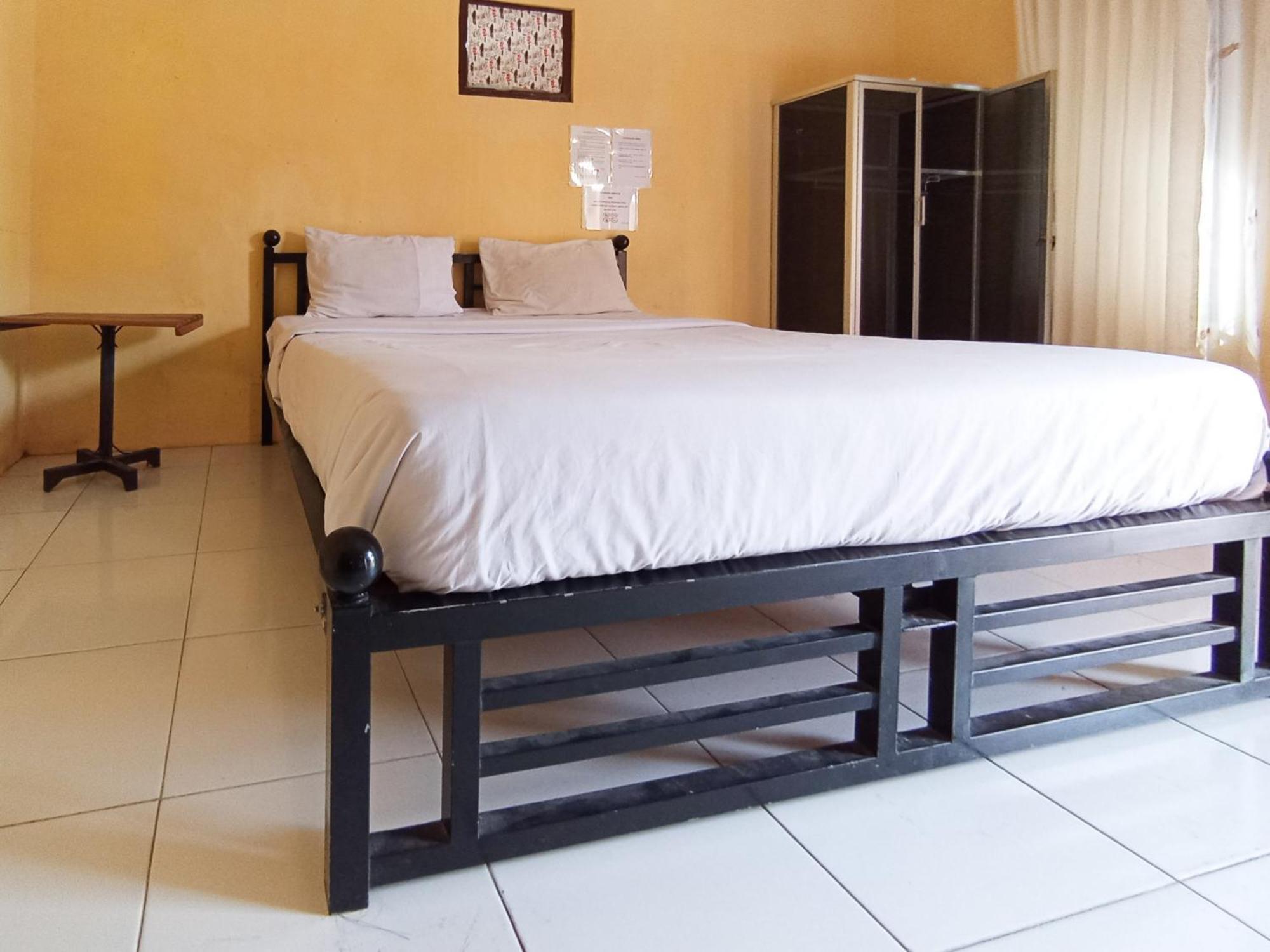 Reddoorz At El Shaday Homestay Banyuwangi Banyuwangi  Extérieur photo
